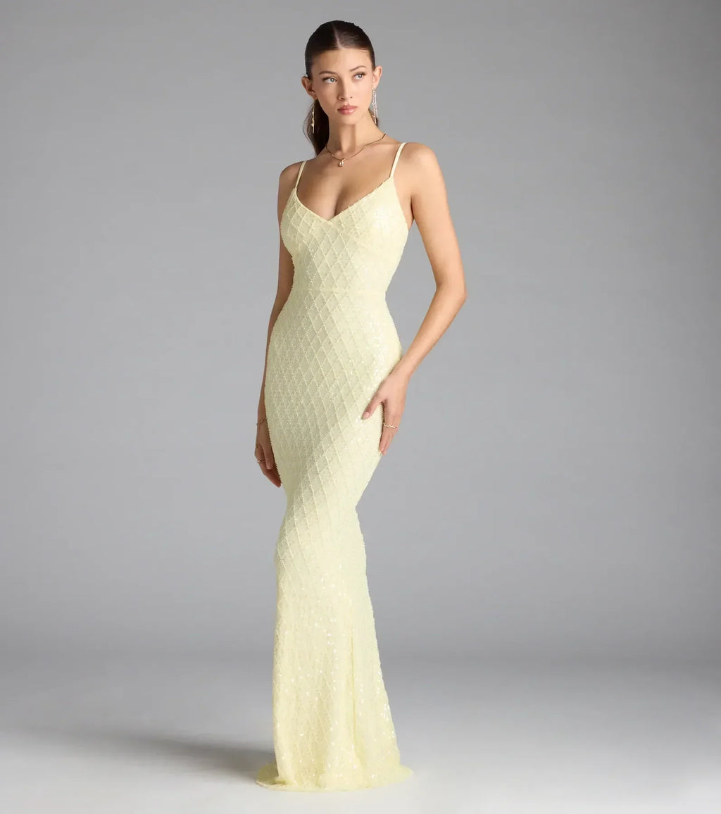 Kaylie V-Neck Bodycon Sequin Bead Formal Dress